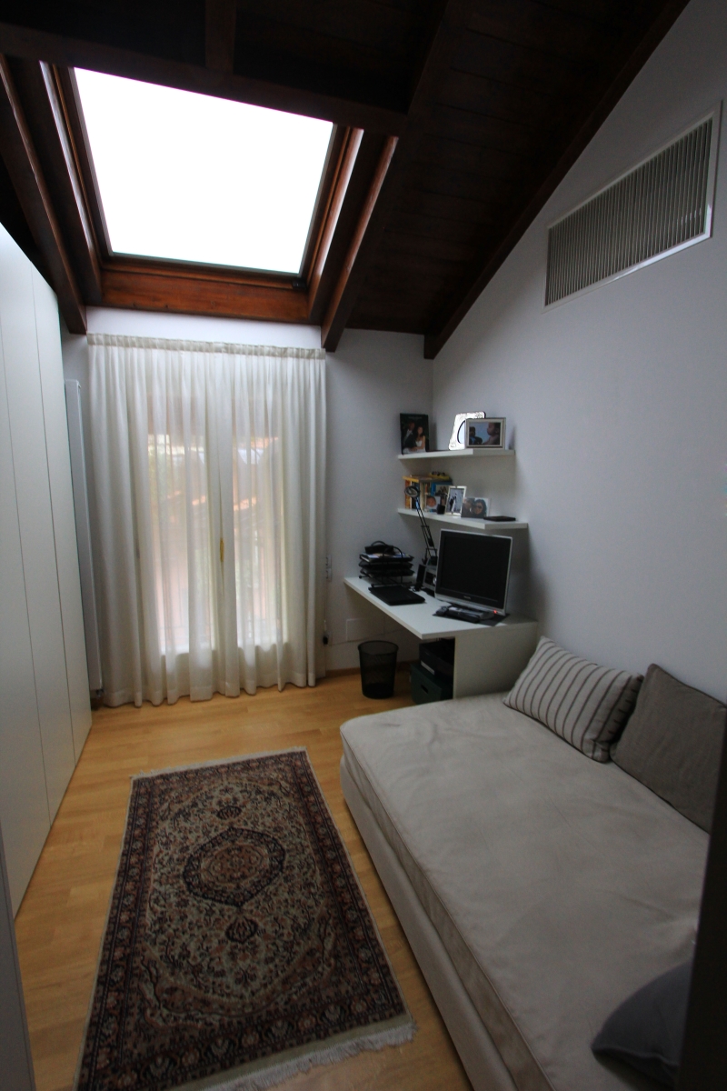 apt_18_camera_2