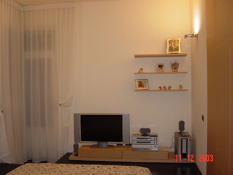 apt_37_camera_1